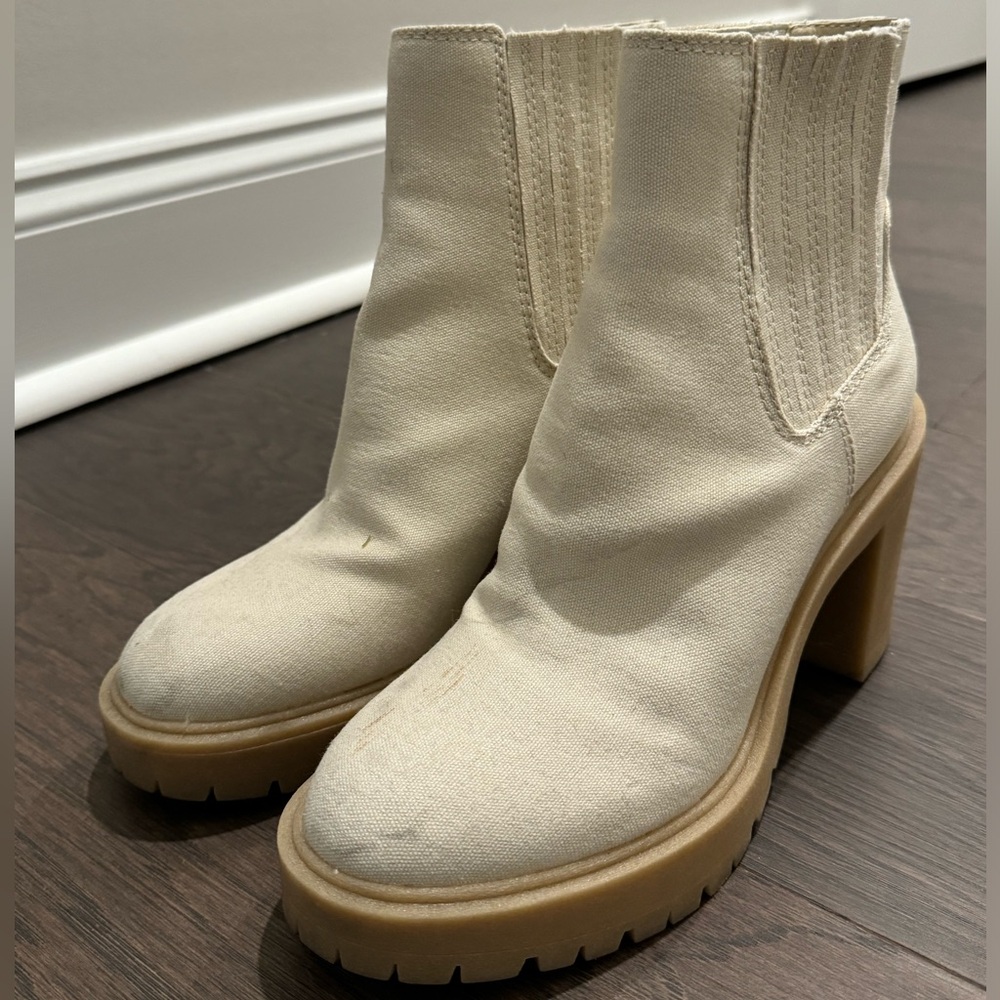 Caster Dolce Vita Booties in Sandstone